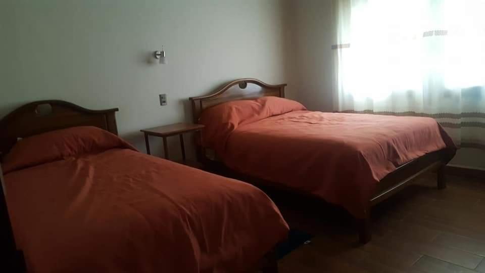 Hotel El Super 8 Санта-Крус-де-ла-Сьерра Экстерьер фото